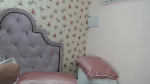 Milf Latina online show from 04/13/26, 12:54