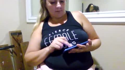 crystalbarbie214 online show from 10/25/25, 07:19