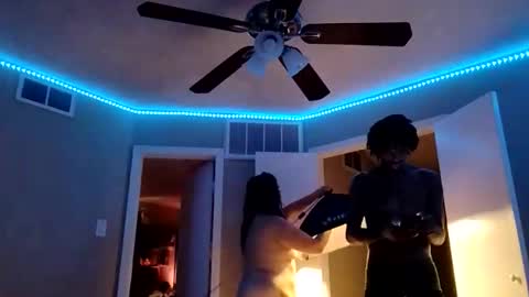 crystalbarbie214 online show from 04/06/26, 05:52