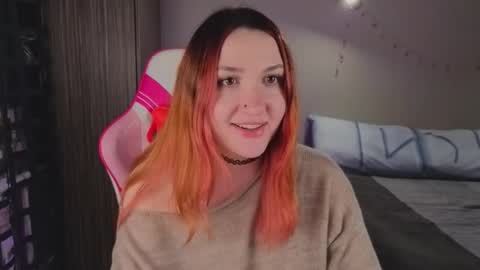 Snapshot of crystalblaze_ chatting on 12/20/25, 09:11 Grace online show from 12/20/25, 09:11