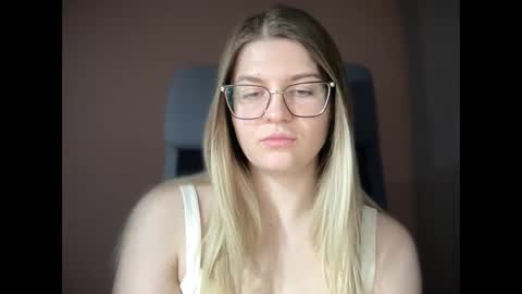 crystalblush01 online show from 03/07/26, 07:00