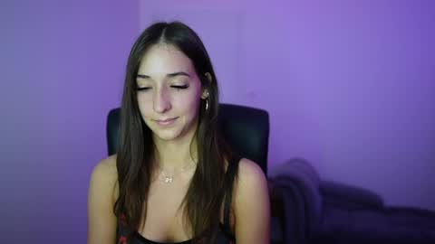Crystalbrunette18 online show from 05/20/26, 12:55