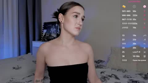 Snapshot of crystalcandies chatting on 02/19/25, 07:27 Arina online show from 02/19/25, 07:27