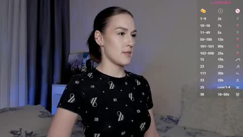 Snapshot of crystalcandies chatting on 11/24/25, 01:55 Arina online show from 11/24/25, 01:55