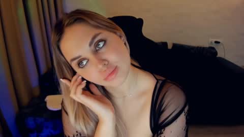 crystalemily online show from 12/17/24, 11:05