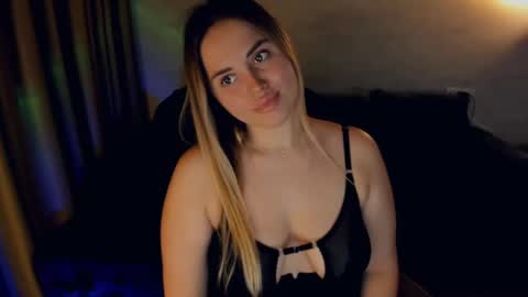 crystalemily online show from 02/17/25, 08:04