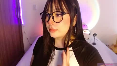 Olivia  online show from 05/17/26, 01:29