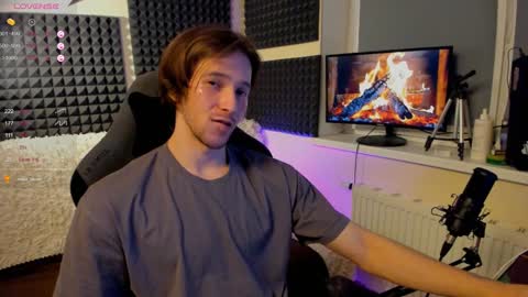 Crys online show from 12/16/24, 09:41