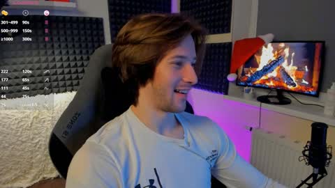 Crys online show from 12/25/24, 11:31