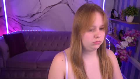 crystallpaws_ online show from 09/10/25, 07:14