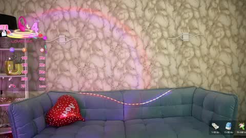 crystallpaws_ online show from 04/07/26, 05:52