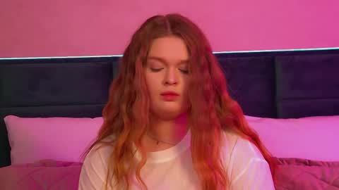 Crystal online show from 09/08/25, 06:07