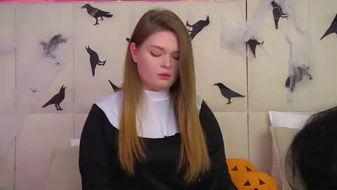 Crystal online show from 10/31/25, 08:15