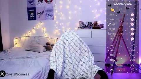 Sasha    Make me moan with patterns   good music here  online show from 02/25/25, 04:14