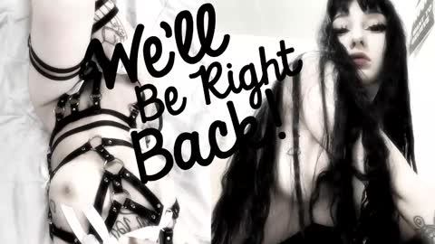 Sasha    Make me moan with patterns   good music here  online show from 11/16/25, 03:06