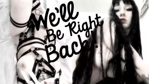 Sasha    Make me moan with patterns   good music here  online show from 12/14/25, 11:26