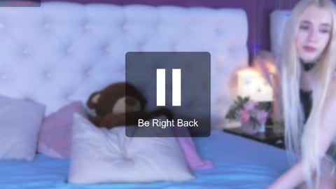 crystaltempt_ online show from 03/22/26, 02:42