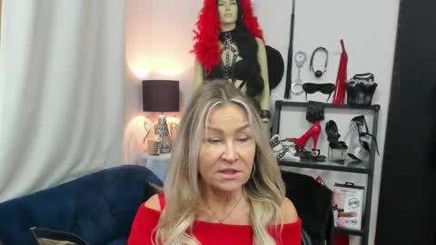 CrystalHotty online show from 10/27/25, 05:33