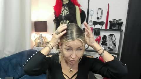 CrystalHotty online show from 06/02/26, 04:25