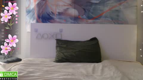 Lia online show from 01/30/25, 08:10