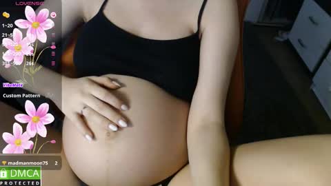 Lia online show from 10/14/25, 02:12