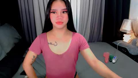 bea takashi  online show from 01/11/26, 10:42