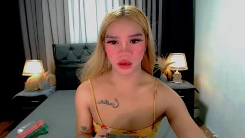 bea takashi  online show from 04/14/26, 09:37