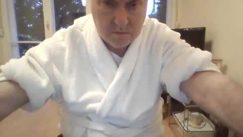 csikar1 online show from 11/24/25, 06:24