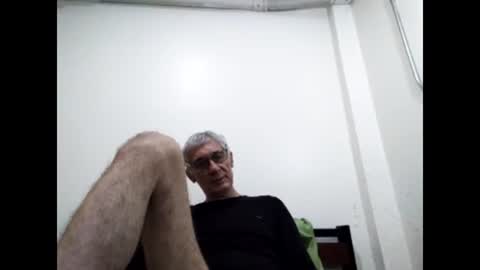 Snapshot of cucaio18 chatting on 02/12/25, 02:43 BIG UNCUT HARD COCK online show from 02/12/25, 02:43