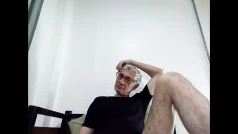 Snapshot of cucaio18 chatting on 03/10/25, 01:21 BIG UNCUT HARD COCK online show from 03/10/25, 01:21