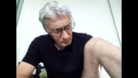 Snapshot of cucaio18 chatting on 03/12/25, 06:18 BIG UNCUT HARD COCK online show from 03/12/25, 06:18