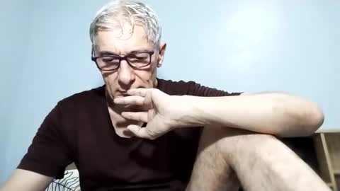 Snapshot of cucaio18 chatting on 09/18/25, 12:45 BIG UNCUT HARD COCK online show from 09/18/25, 12:45