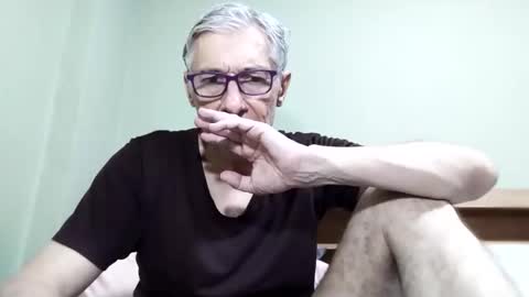 Snapshot of cucaio18 chatting on 10/02/25, 10:00 BIG UNCUT HARD COCK online show from 10/02/25, 10:00