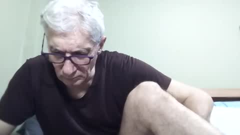 Snapshot of cucaio18 chatting on 11/10/25, 01:48 BIG UNCUT HARD COCK online show from 11/10/25, 01:48