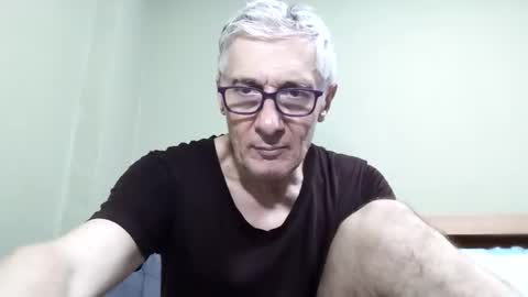 Snapshot of cucaio18 chatting on 11/12/25, 02:34 BIG UNCUT HARD COCK online show from 11/12/25, 02:34