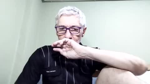 Snapshot of cucaio18 chatting on 11/20/25, 12:11 BIG UNCUT HARD COCK online show from 11/20/25, 12:11