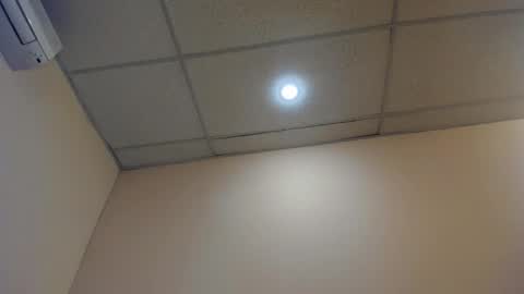 Snapshot of cuckqueenxxl chatting on 01/09/25, 05:33 HELEN online show from 01/09/25, 05:33