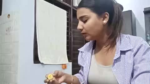 cuddlemuffins online show from 04/12/26, 01:38