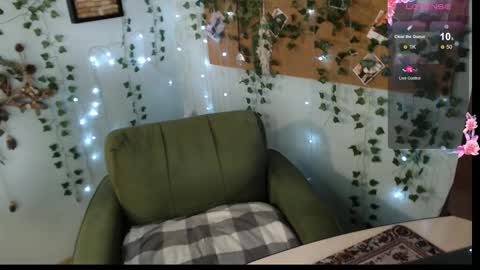 Chris online show from 10/05/25, 06:12