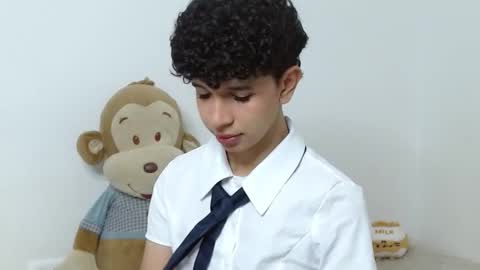 Snapshot of cuddly_twinkie chatting on 09/13/25, 09:31 Cuddly online show from 09/13/25, 09:31