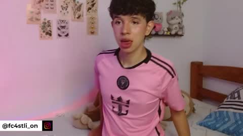 Cuddly online show from 04/16/26, 03:46