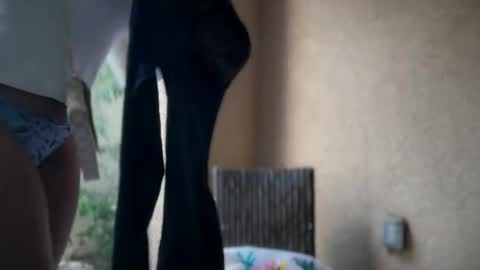 Snapshot of cum2charmxx chatting on 11/05/25, 06:30 cum2charmxx online show from 11/05/25, 06:30