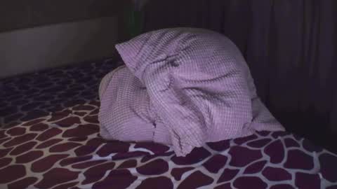 Snapshot of cum_angel00 chatting on 03/09/25, 12:09 Angel Cums room online show from 03/09/25, 12:09