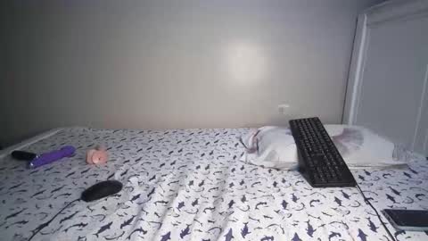 cum_central online show from 12/21/25, 07:21