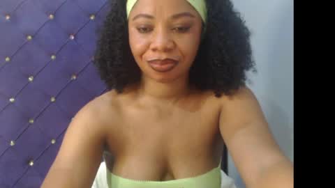 Snapshot of cum_chocochata chatting on 06/08/26, 06:25 Nancy online show from 06/08/26, 06:25