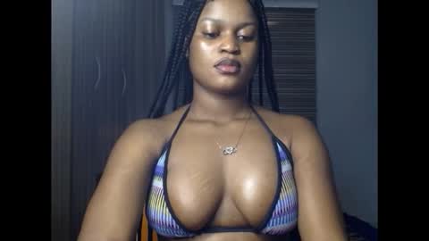 Snapshot of cum_ebony_petitxx chatting on 02/19/26, 07:15 cath online show from 02/19/26, 07:15