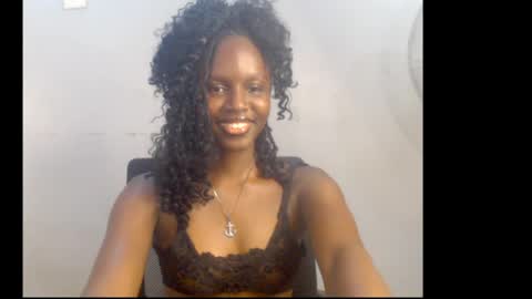 sophie online show from 05/11/26, 06:52
