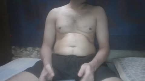 Snapshot of cum_l chatting on 02/17/26, 04:24 Noha online show from 02/17/26, 04:24