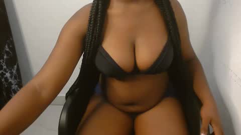 lucy online show from 03/25/26, 01:33