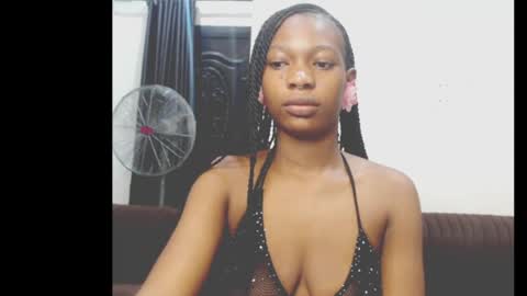 cumebony_petit online show from 04/13/26, 07:03